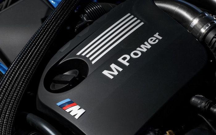 BMW M2 S55 hot day on track? Try removing the engine's beauty cover...